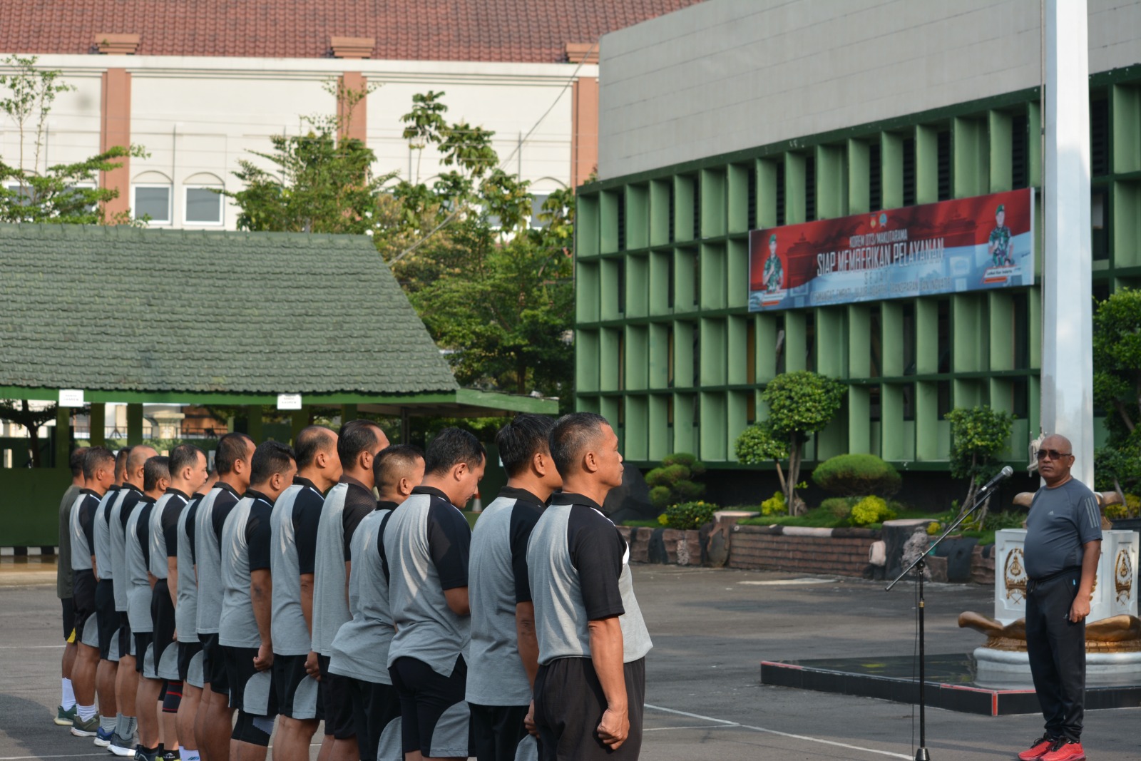 Pimpin Apel Pagi, Letkol Arm Bismi Tambunan, S.E., : Jaga Kedisiplinan dan Kebugaran Tubuh